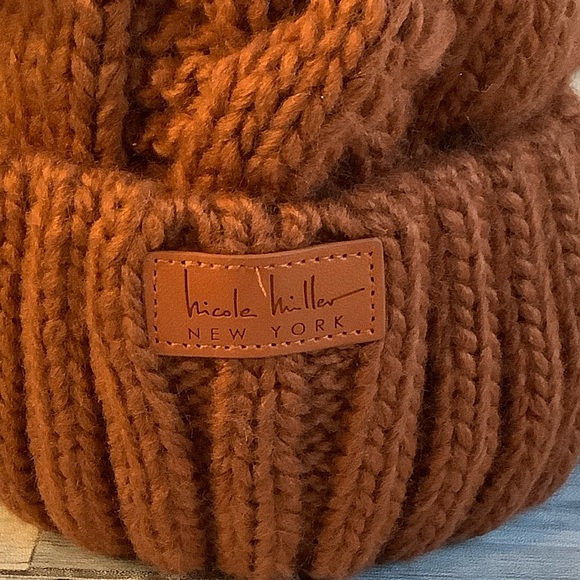 Nicole Miller Cozy Knit Pom Pom Hat - Picture 3 of 3
